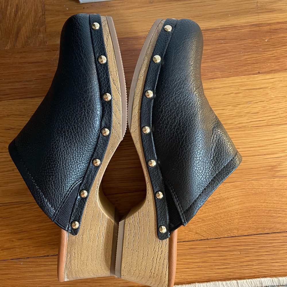 Universal thread target clogs size 7